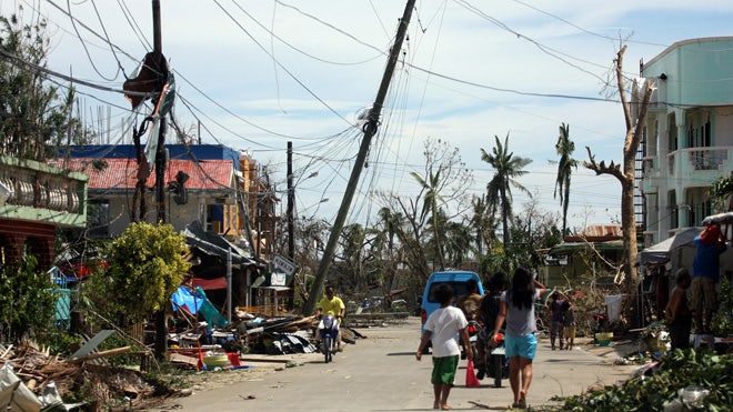 Filipina Darurat Bencana Karena Topan Haiyan Yang Dahsyat