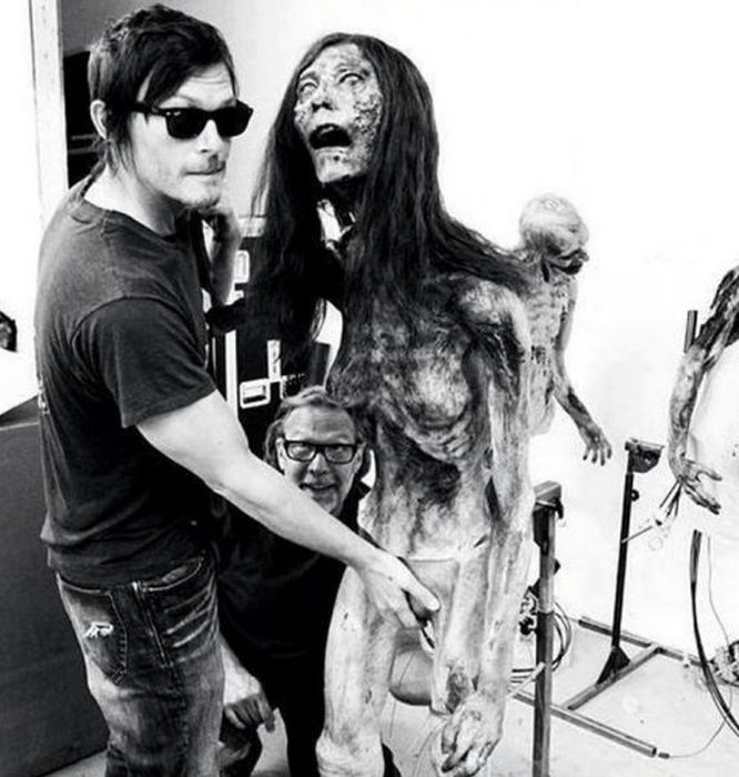 Behind The Scenes of &quot;The Walking Dead&quot; 