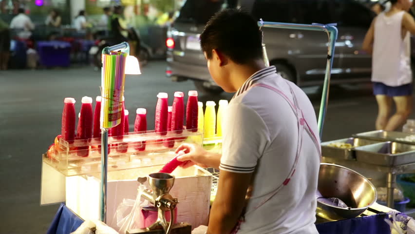 Pattaya, "Surganya" Jajanan Pinggir Jalan!