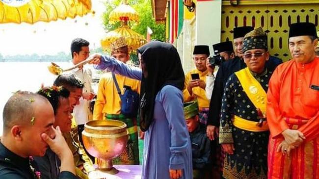 7 Tradisi Unik di Indonesia