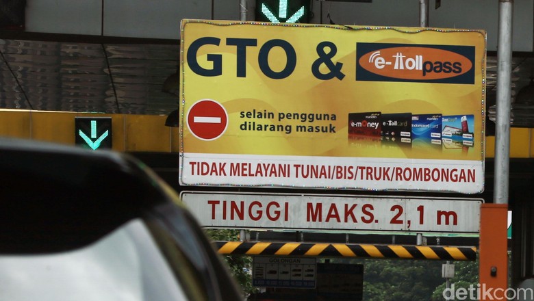 bayar-pakai-uang-elektronik-keluar-masuk-tol-kok-malah-macet