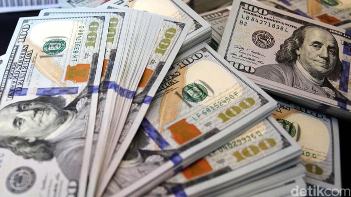 Makin Perkasa, Dolar AS Tembus Rp 14.390
