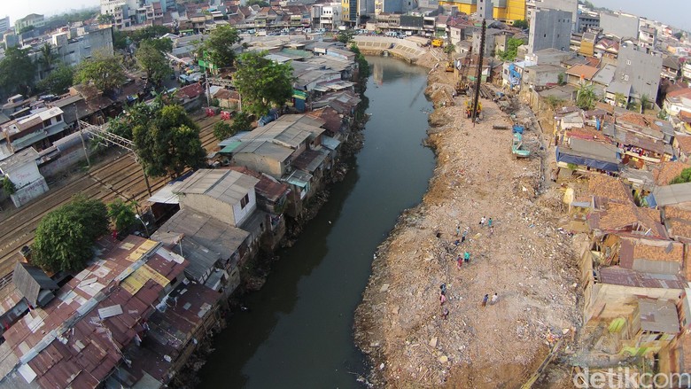 ma-legalkan-penggusuran-kampung-pulo-karena-sesuai-peraturan