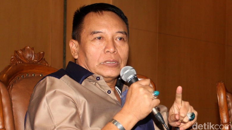 Siapa Senior yang Terlibat Saracen?