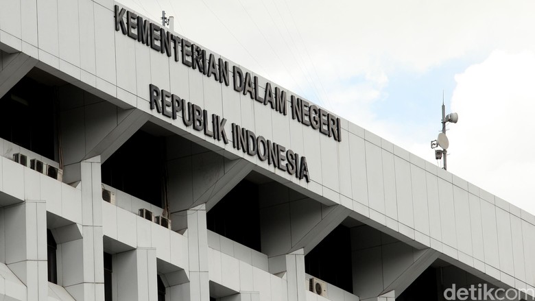Kemendagri: Pemerintah Akan Revisi UU Ormas
