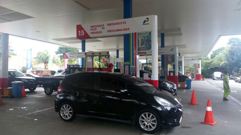 Lebih Bagus Pakai Pertamax atau Pertalite?