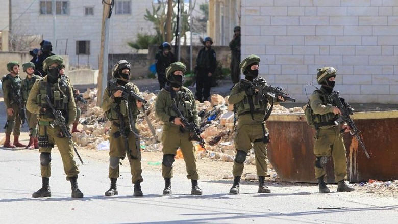 militer-israel-tangkap-14-warga-palestina-di-tepi-barat