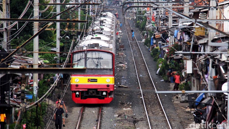 Ada KRL Anjlok, Commuter Line Bogor-Kota Hanya Sampai Manggarai