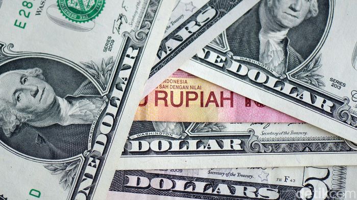 Rupiah Paling 'Loyo' se-Asia Tenggara