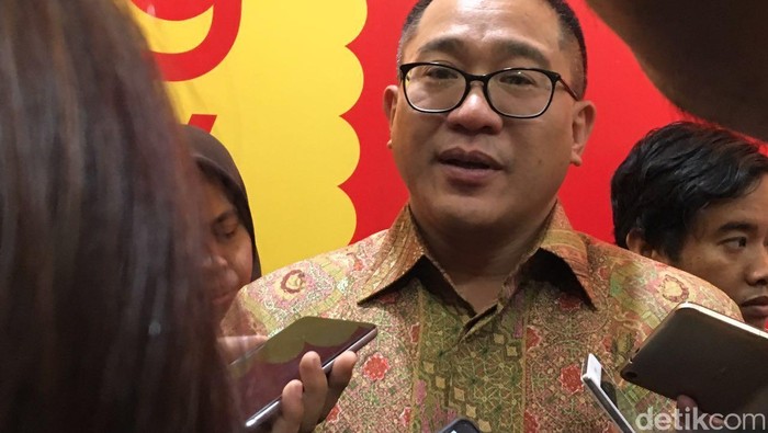 Minta Tarif Data Naik, Indosat Ganti Dirut?