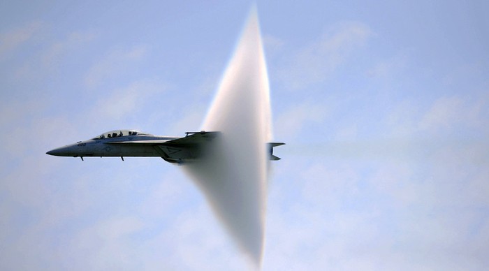 suara-dentuman-dini-hari-tadi-dari-sonic-boom-ini-kata-tni-au