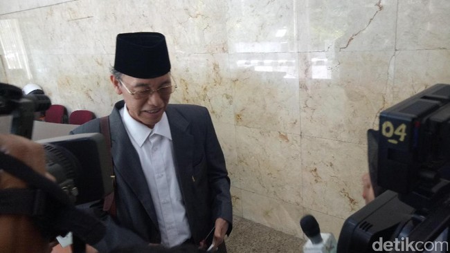 Jadi Ahli dari Pihak Ahok, Hamka Haq Datangi Bareskrim Polri