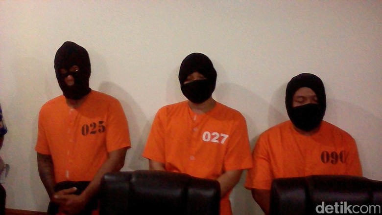 diduga-mabuk-miras-3-anggota-ormas-di-bali-keroyok-polisi