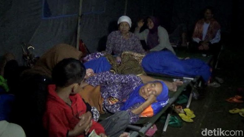 Hari Keenam Tanggap Darurat Gempa Aceh, Jumlah Pengungsi Terus Bertambah
