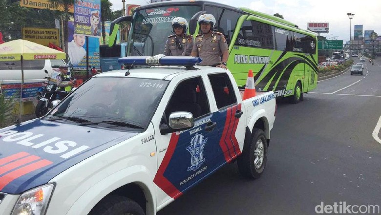 Libur Panjang, Ini Jadwal Buka Tutup Jalur Puncak Hingga Senin 12 Desember