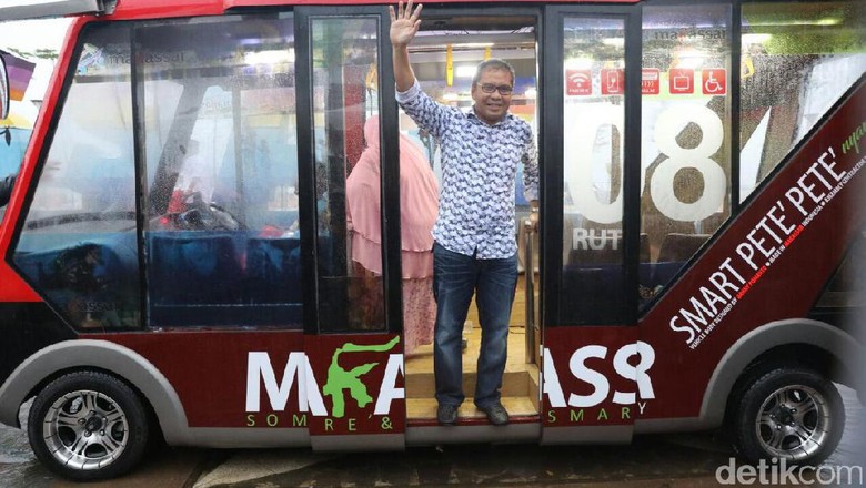 Wali Kota Makassar Luncurkan Angkot 'Pete-pete' Smart