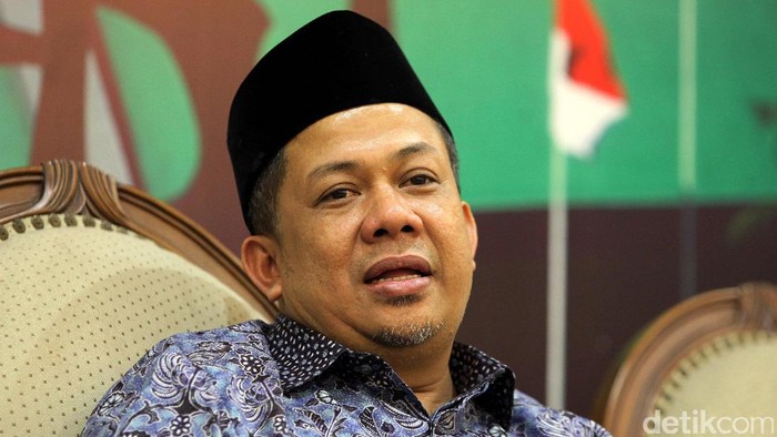 Minta Maaf, Cuitan 'Babu' Fahri Hamzah Banjir Kritik