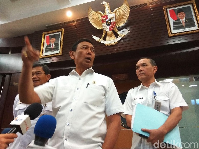 Menteri Wiranto Tegaskan Tindakan Keras ke Penyebar Hoax Demi Kepentingan Bersama