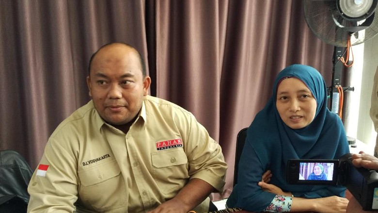 Gelar Jumpa Pers, Dwi Estiningsih Jelaskan Cuitan 'Pahlawan Kafir'