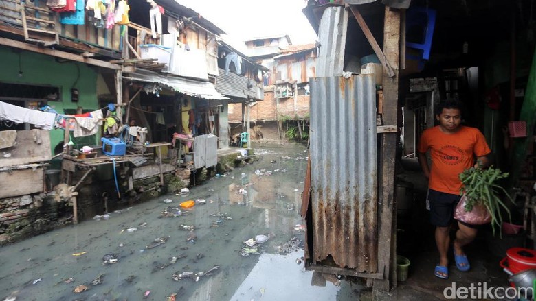 BI: Daya Beli Orang Kelas Menengah Bawah Turun