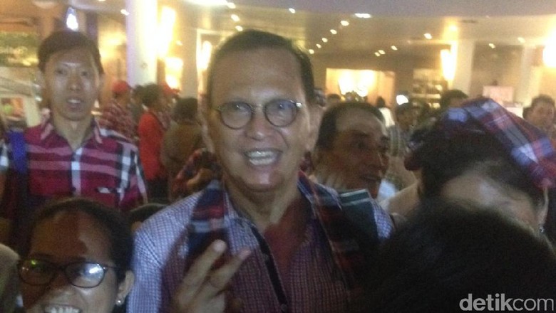 Lidya Kandou Hingga Roy Marten Hadiri Flash Mob Relawan Ahok-Djarot