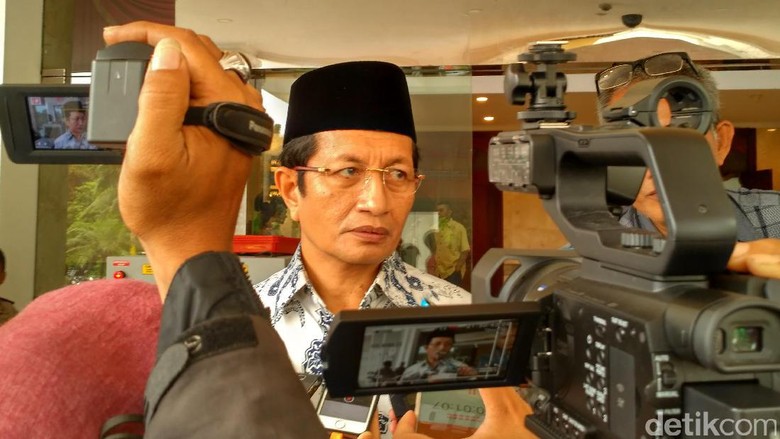 Imam Istiqlal: Berdosa Satu Kampung Jika Menolak Salatkan Jenazah!