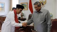 Netizen Heboh #SayaBertanya Kepada Presiden