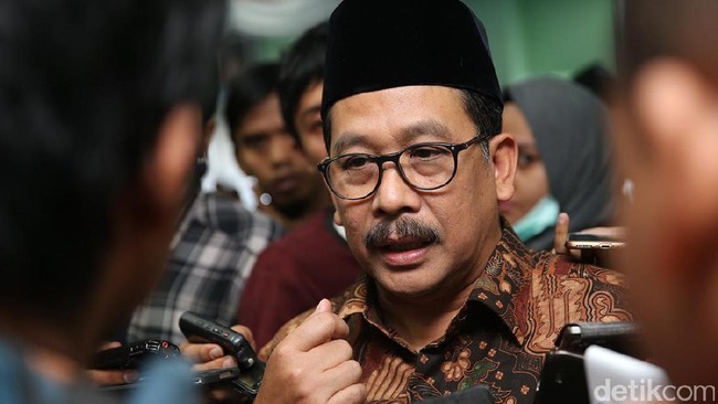 Sekolah Senin Hingga Jumat, MUI Khawatir Madrasah Gulung Tikar
