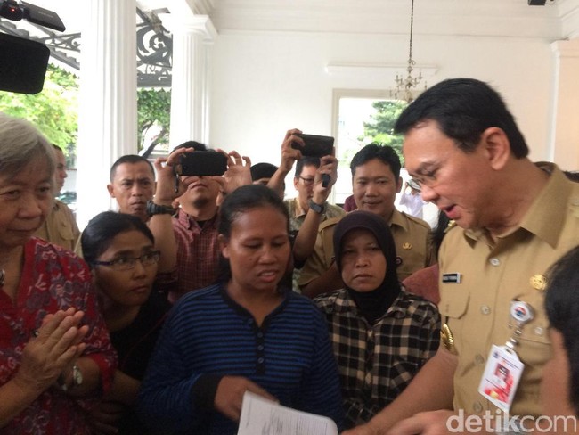 ahok-ingatkan-pegawainya-untuk-kuasai-pergub-soal-tanah
