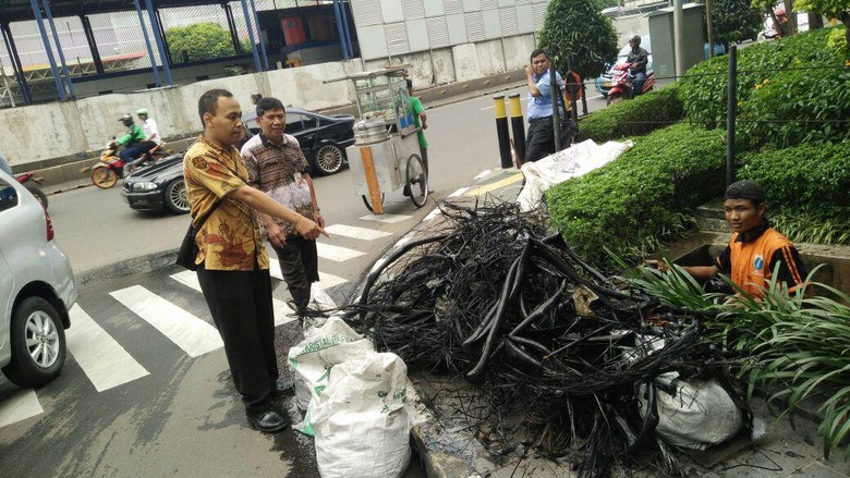 sampah-kulit-kabel-kembali-ditemukan-ini-tanggapan-djarot