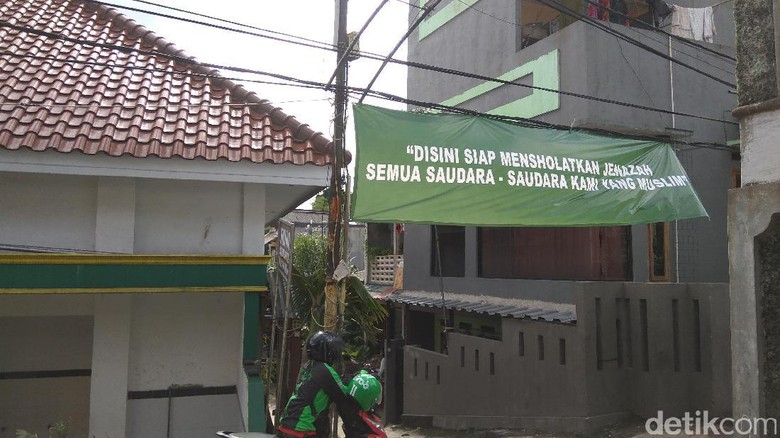 muncul-spanduk--di-sini-siap-salatkan-jenazah--warga-lapor-bawaslu