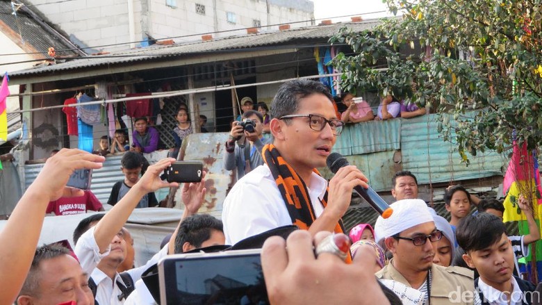 sandiaga-janji-bajaj-gabung-ke-ok-otrip-sopir-digaji-sesuai-ump