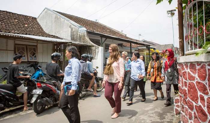Heran, Istri Orang Terkaya Dunia Penampilannya Seperti Ini