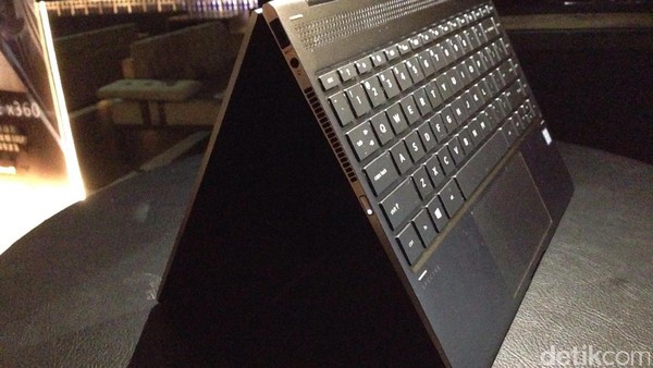 Laptop Super Seksi HP Spectre x360 Agus Tri Haryanto -