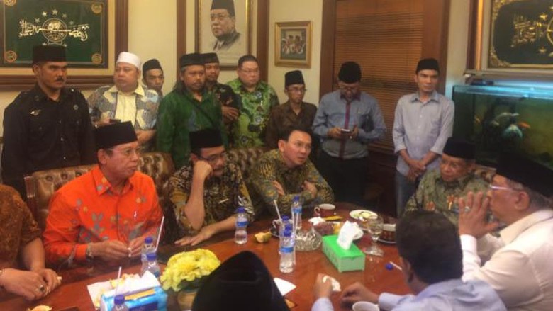 &#91;carmuk&#93;Jelang Pemungutan Suara, Ahok-Djarot Silaturahmi ke PBNU