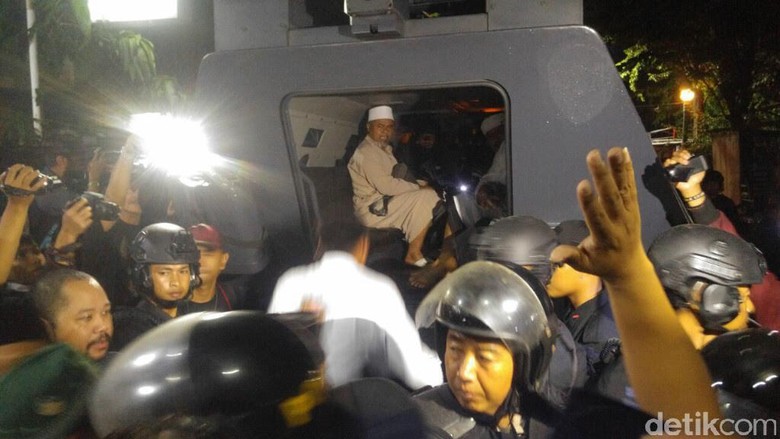Ditolak Massa, Pembentukan FPI Semarang Digagalkan Polisi