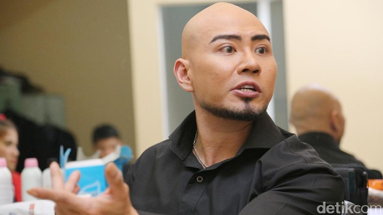 Pertanyaan Terakhir Deddy Corbuzier Sebelum Mantap Ingin Mualaf