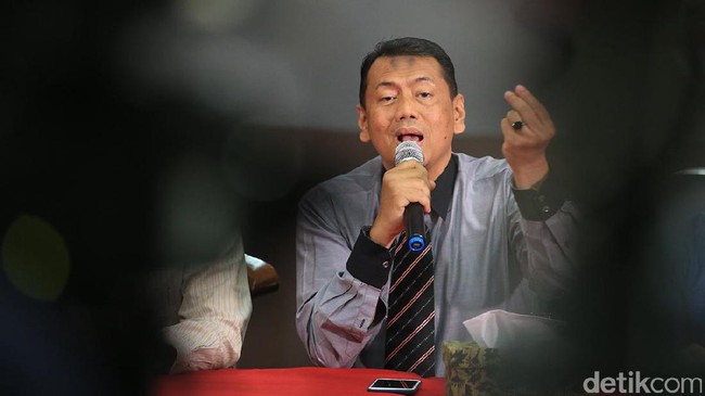 Pengacara Bakal Laporkan Penghapusan Foto Rizieq di IG ke Polisi