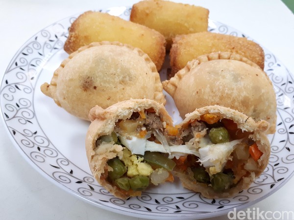 Risol dan Pastel di Aceh ini enaknya dobel, dimakan enak, setelahnya bikin enak
