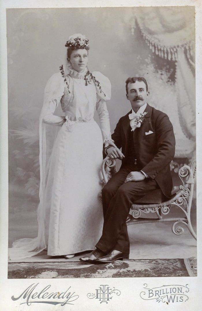 Coba Lihat Foto-foto Pernikahan di Akhir Era 1800 Ini