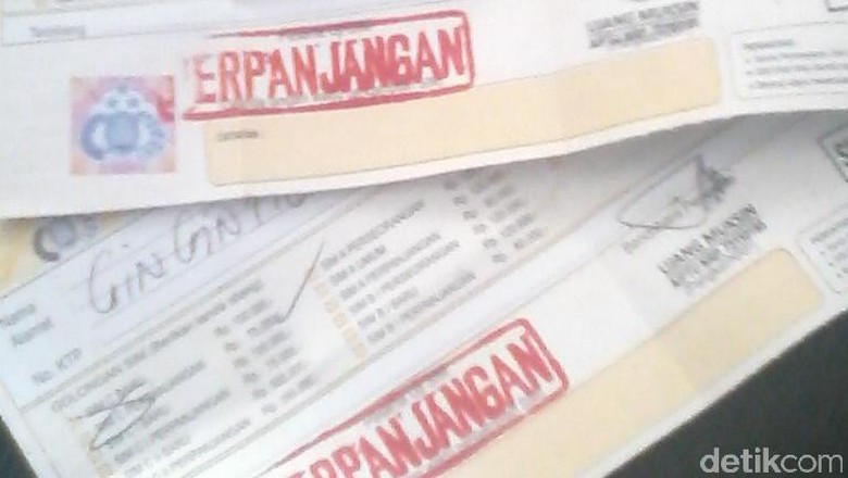 kartu-sim-habis-di-bandung-warga-hanya-terima-resi-ini-buktinya
