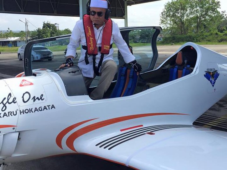 Irwandi, Gubernur Aceh yang Suka Piloti Pesawat Sendiri Saat Dinas