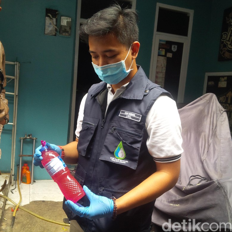 Misteri Air 'Sirup' Merah PDAM Bandung
