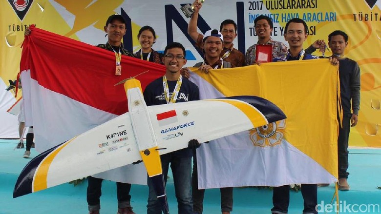 Pesawat Tanpa Awak Ciptaan UGM Juara 3 Kejuaraan Internasional di Turki