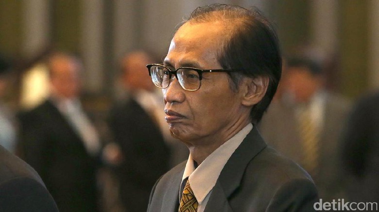 Hakim Agung Artidjo Alkostar Pensiun