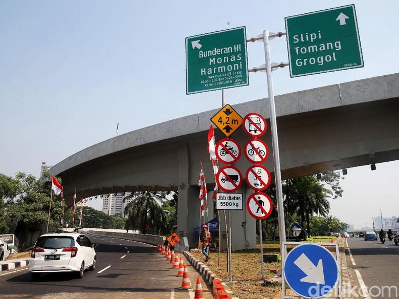 Polisi Soal Habiburokhman Nyasar di Semanggi: Rambu Sudah Lengkap