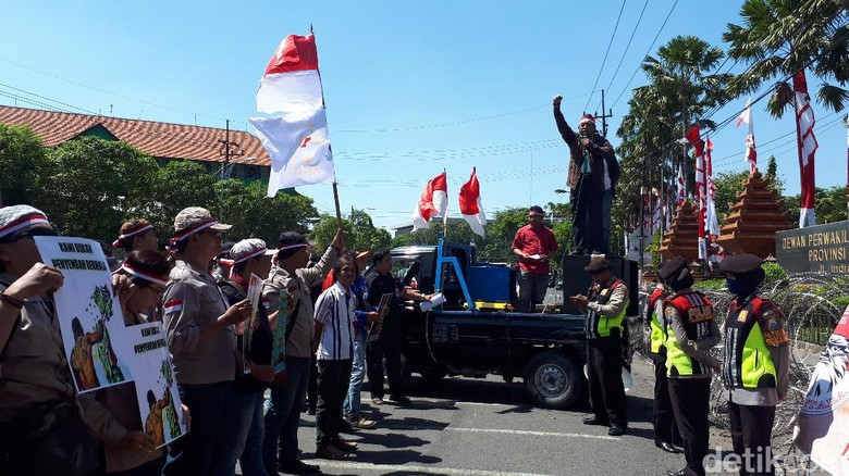 Ormas di Jatim Tolak Patung Panglima Perang Kwaan Sing Tee Koen