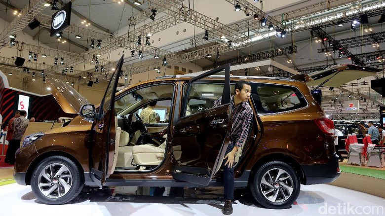 Wuling Confero Masuk Kedalam 10 Mobil Terlaris Bulan November 2017