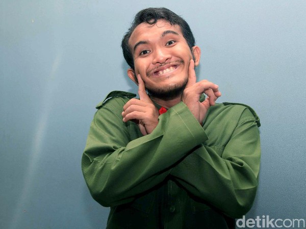 Pendiri Niqab Squad: Bercadar Melakukan Kejahatan Itu Oknum, Tak Paham Ilmu