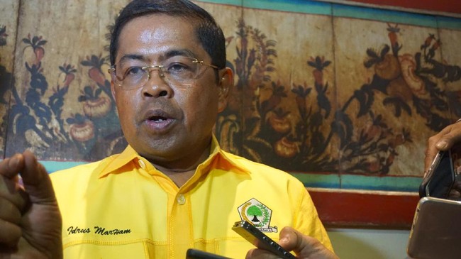 sekjen-golkar-beri-sinyal-dukung-ridwan-kamil-di-pilgub-jabar